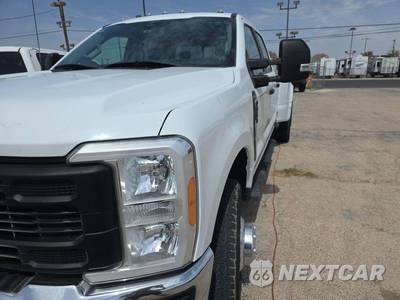 2023 Ford Super Duty F-350 XL Crew Cab Long Bed DRW - zdjęcie 23 z 30 - miniatura