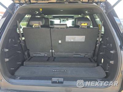 2024 Toyota Sequoia Platinum - zdjęcie 12 z 24 - miniatura