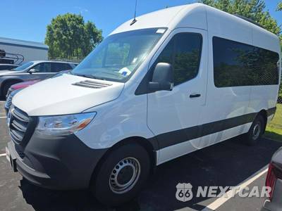 2024 Mercedes-Benz Sprinter 2500 Passenger Van 144.0" WB