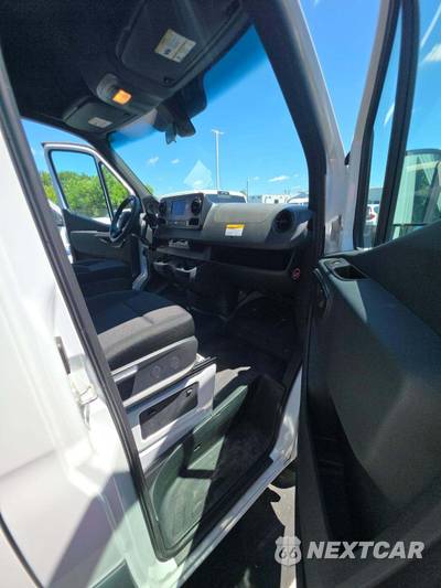 2024 Mercedes-Benz Sprinter 2500 Passenger Van 144.0" WB - zdjęcie 19 z 24 - miniatura