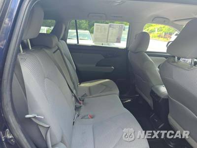2022 Toyota Highlander LE - zdjęcie 17 z 24 - miniatura