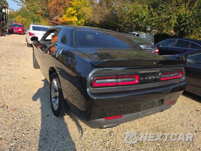 2018 Dodge Challenger SXT - zdjęcie 2 z 25 - miniatura