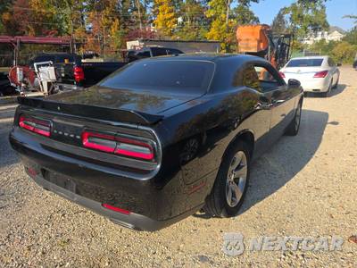 2018 Dodge Challenger SXT - zdjęcie 3 z 25 - miniatura