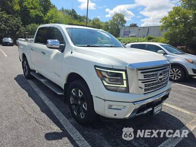 2021 Nissan TITAN Platinum Reserve Crew Cab Short Bed - zdjęcie 4 z 28 - miniatura