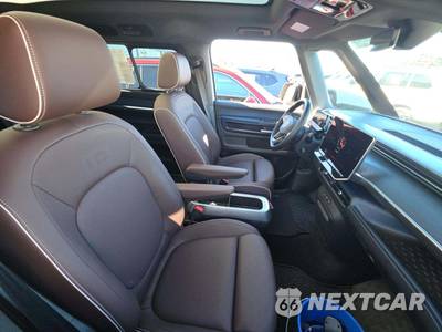 2025 Volkswagen ID. Buzz Pro S Plus Single-Tone 128.0" WB - zdjęcie 20 z 24 - miniatura