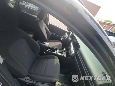 2025 Hyundai Kona SEL - zdjęcie 18 z 30 - miniatura