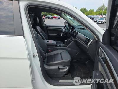 2023 Volkswagen Atlas 2.0T SE w/Technology - zdjęcie 16 z 21 - miniatura