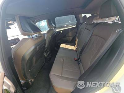 2025 BMW X3 30 xDrive M SPORT LINE - zdjęcie 13 z 25 - miniatura