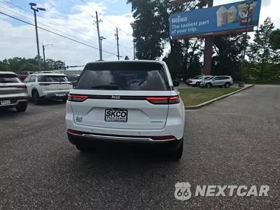 2022 Jeep Grand Cherokee Laredo - zdjęcie 4 z 28 - miniatura