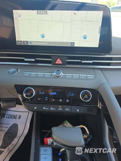 2024 Hyundai Elantra SEL - zdjęcie 7 z 23 - miniatura