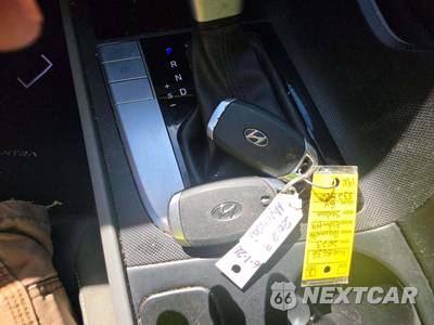 2023 Hyundai Elantra SEL - zdjęcie 8 z 26 - miniatura