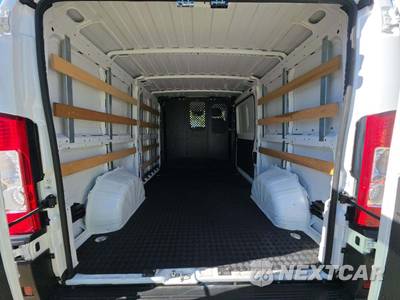 2025 Ram ProMaster 2500 Cargo Van Tradesman w/Passenger Seat Low Roof 136.0" WB - zdjęcie 11 z 20 - miniatura