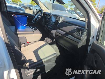 2021 Nissan TITAN S Crew Cab Short Bed - zdjęcie 18 z 23 - miniatura