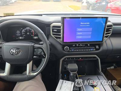 2026 Toyota Sequoia Platinum - zdjęcie 7 z 20 - miniatura