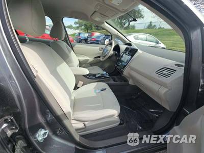 2017 Nissan LEAF SV - zdjęcie 16 z 22 - miniatura