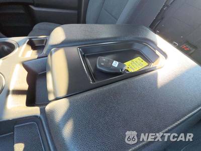2024 Chevrolet Silverado 1500 WT Crew Cab Short Bed 1WT - zdjęcie 8 z 21 - miniatura
