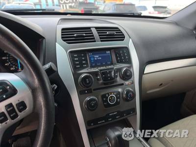 2014 Ford Explorer - zdjęcie 10 z 22 - miniatura