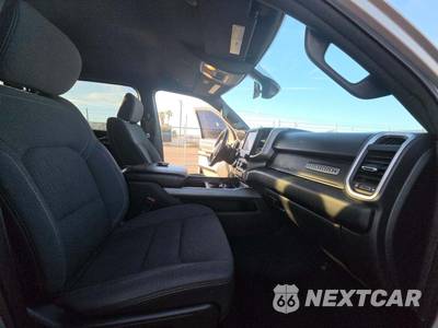 2022 Ram 1500 Big Horn Crew Cab Short Bed - zdjęcie 18 z 21 - miniatura