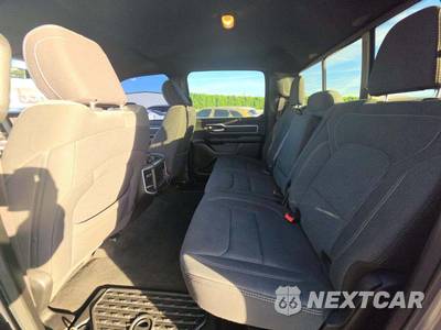 2022 Ram 1500 Big Horn Crew Cab Short Bed - zdjęcie 13 z 21 - miniatura