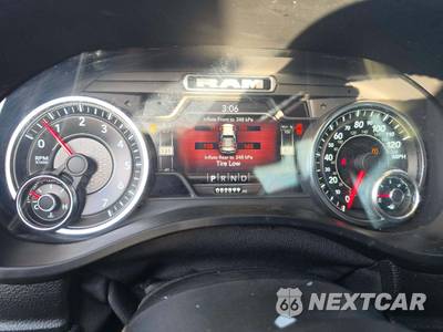2022 Ram 1500 Big Horn Crew Cab Short Bed - zdjęcie 9 z 21 - miniatura