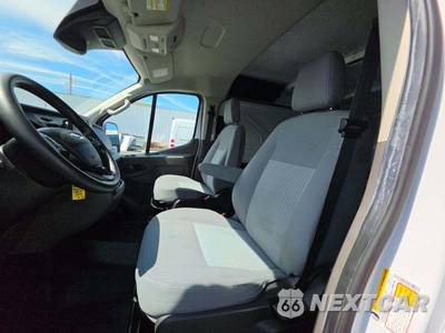 2024 Ford Transit 250 Cargo Van Low Roof 130.0" WB - zdjęcie 6 z 21 - miniatura