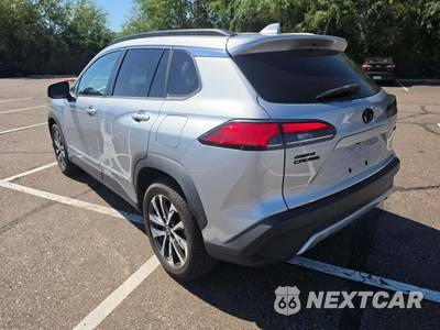 2022 Toyota Corolla Cross XLE - zdjęcie 2 z 21 - miniatura