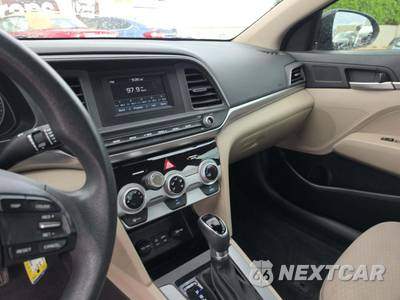 2019 Hyundai Elantra SE Sedan - zdjęcie 10 z 23 - miniatura