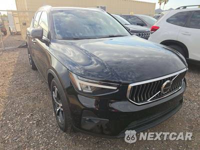 2023 Volvo XC40 B5 Plus Bright Theme - zdjęcie 4 z 22 - miniatura