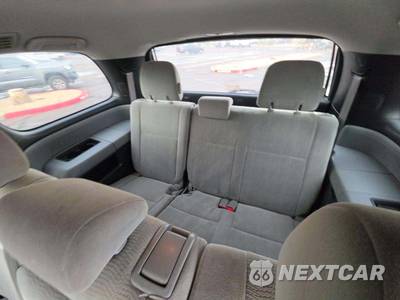 2017 Toyota Sequoia SR5 - zdjęcie 14 z 27 - miniatura