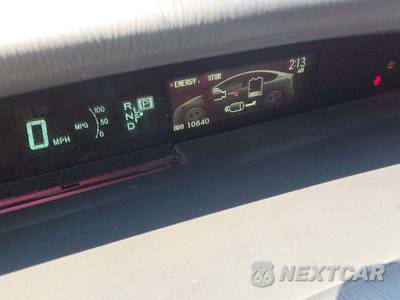 2013 Toyota Prius Three - zdjęcie 9 z 25 - miniatura