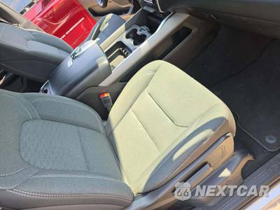 2025 Ram 1500 Big Horn Crew Cab Short Bed - zdjęcie 18 z 26 - miniatura
