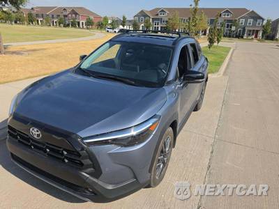 2026 Toyota Corolla Cross XLE - zdjęcie 1 z 22 - miniatura