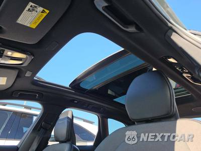 2024 Volvo XC60 B5 Ultimate Dark Theme - zdjęcie 11 z 24 - miniatura