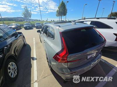 2024 Volvo XC60 B5 Ultimate Dark Theme - zdjęcie 2 z 24 - miniatura