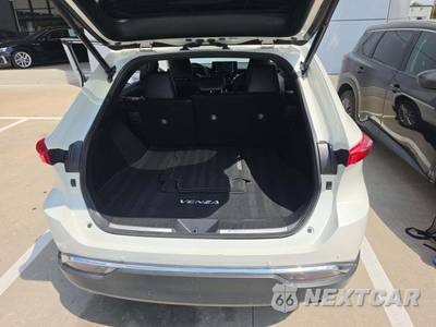 2021 Toyota Venza XLE - zdjęcie 14 z 24 - miniatura