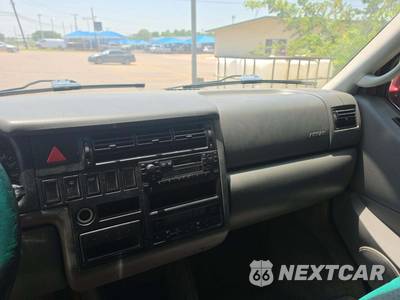 2003 Volkswagen EuroVan MV 115.0" WB - zdjęcie 10 z 36 - miniatura