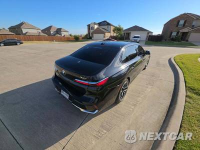2025 BMW 7 Series Sedan 740i - zdjęcie 3 z 23 - miniatura