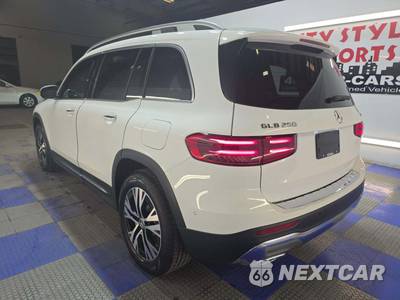 2024 Mercedes-Benz GLB 250 4MATIC - zdjęcie 2 z 24 - miniatura