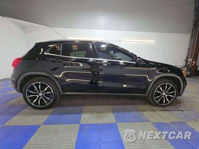 2017 Mercedes-Benz GLA 250 - zdjęcie 4 z 32 - miniatura