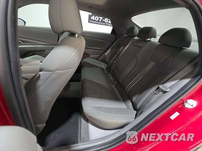 2022 Hyundai Elantra SEL - zdjęcie 13 z 26 - miniatura