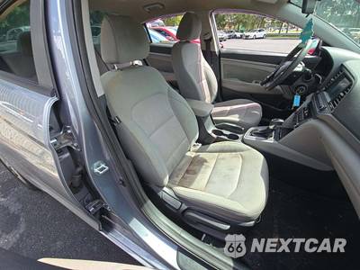 2017 Hyundai Elantra SE Sedan - zdjęcie 18 z 29 - miniatura