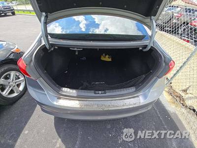 2017 Hyundai Elantra SE Sedan - zdjęcie 14 z 29 - miniatura