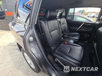 2012 Toyota Highlander SE - zdjęcie 17 z 32 - miniatura