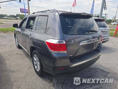 2012 Toyota Highlander SE - zdjęcie 2 z 32 - miniatura