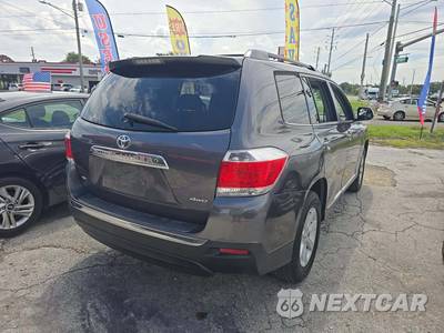 2012 Toyota Highlander SE - zdjęcie 3 z 32 - miniatura