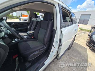 2020 Nissan Pathfinder S - zdjęcie 6 z 27 - miniatura