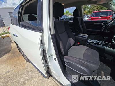 2020 Nissan Pathfinder S - zdjęcie 19 z 27 - miniatura