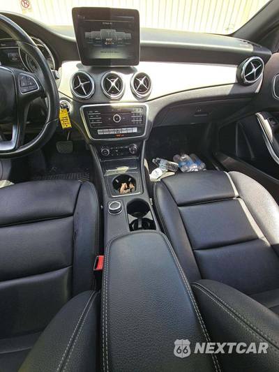 2018 Mercedes-Benz GLA 250 - zdjęcie 10 z 26 - miniatura