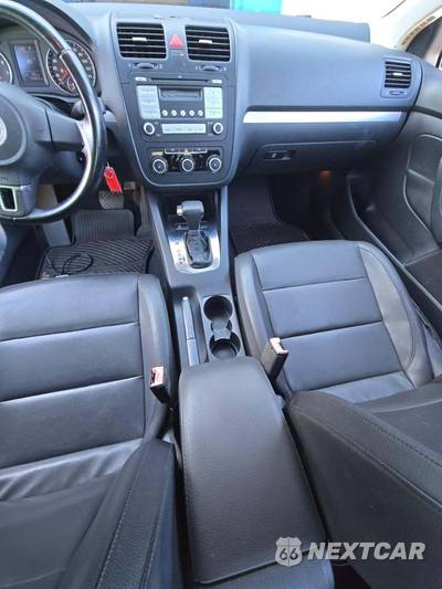 2010 Volkswagen Jetta Sedan SE - zdjęcie 10 z 35 - miniatura