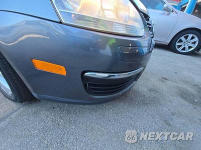 2010 Volkswagen Jetta Sedan SE - zdjęcie 23 z 35 - miniatura